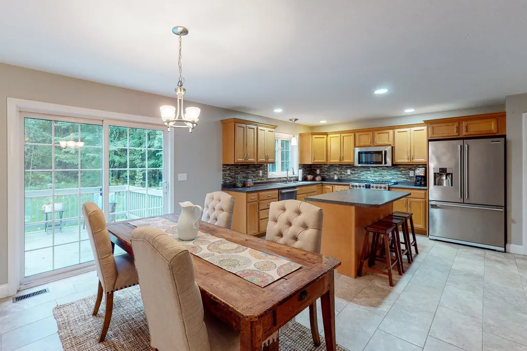 4 Orchards Road Wolfeboro NH 03894