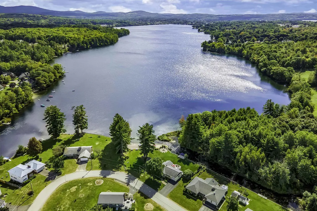 67 Anthony Drive Laconia NH 03246