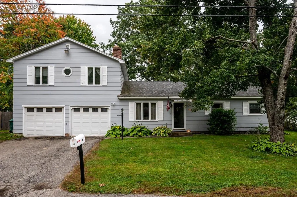 21 Corson Street Rochester NH 03867