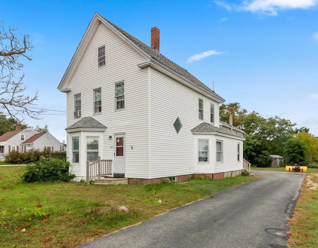 269 Walton Road Seabrook NH 03874