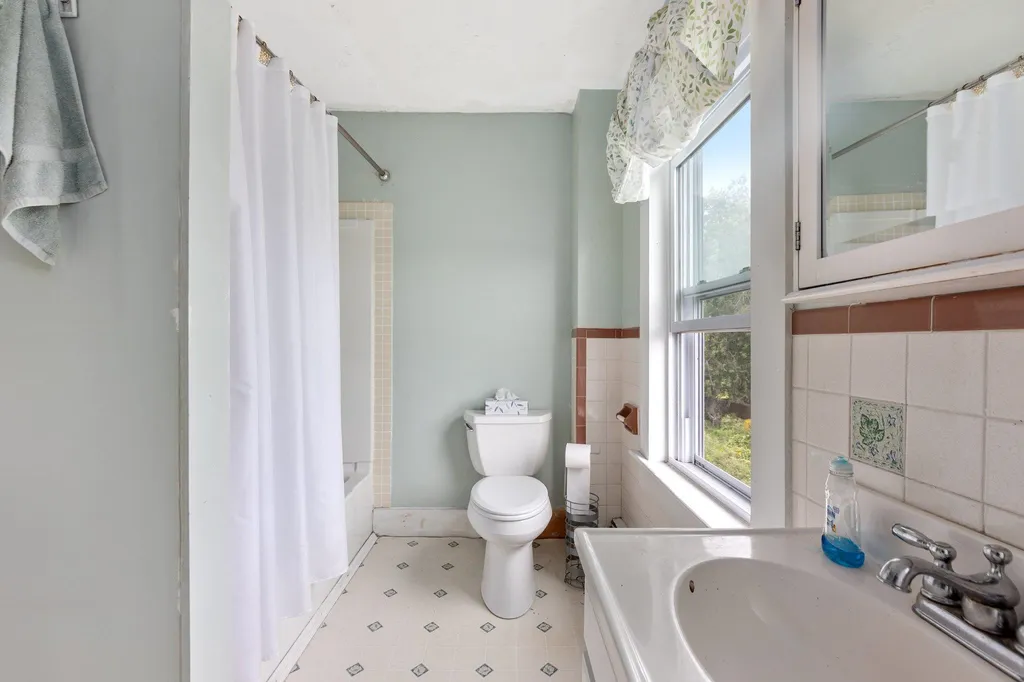 269 Walton Road Seabrook NH 03874
