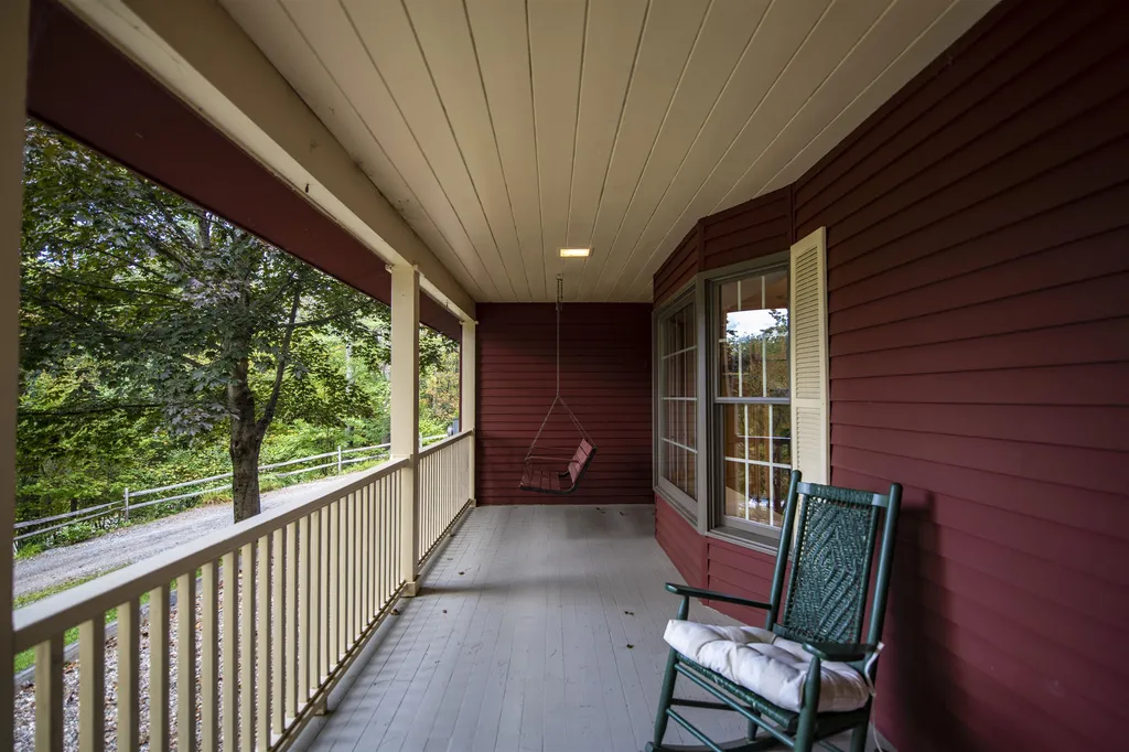 206 Hiram Atkins Byway Hartford VT 05059