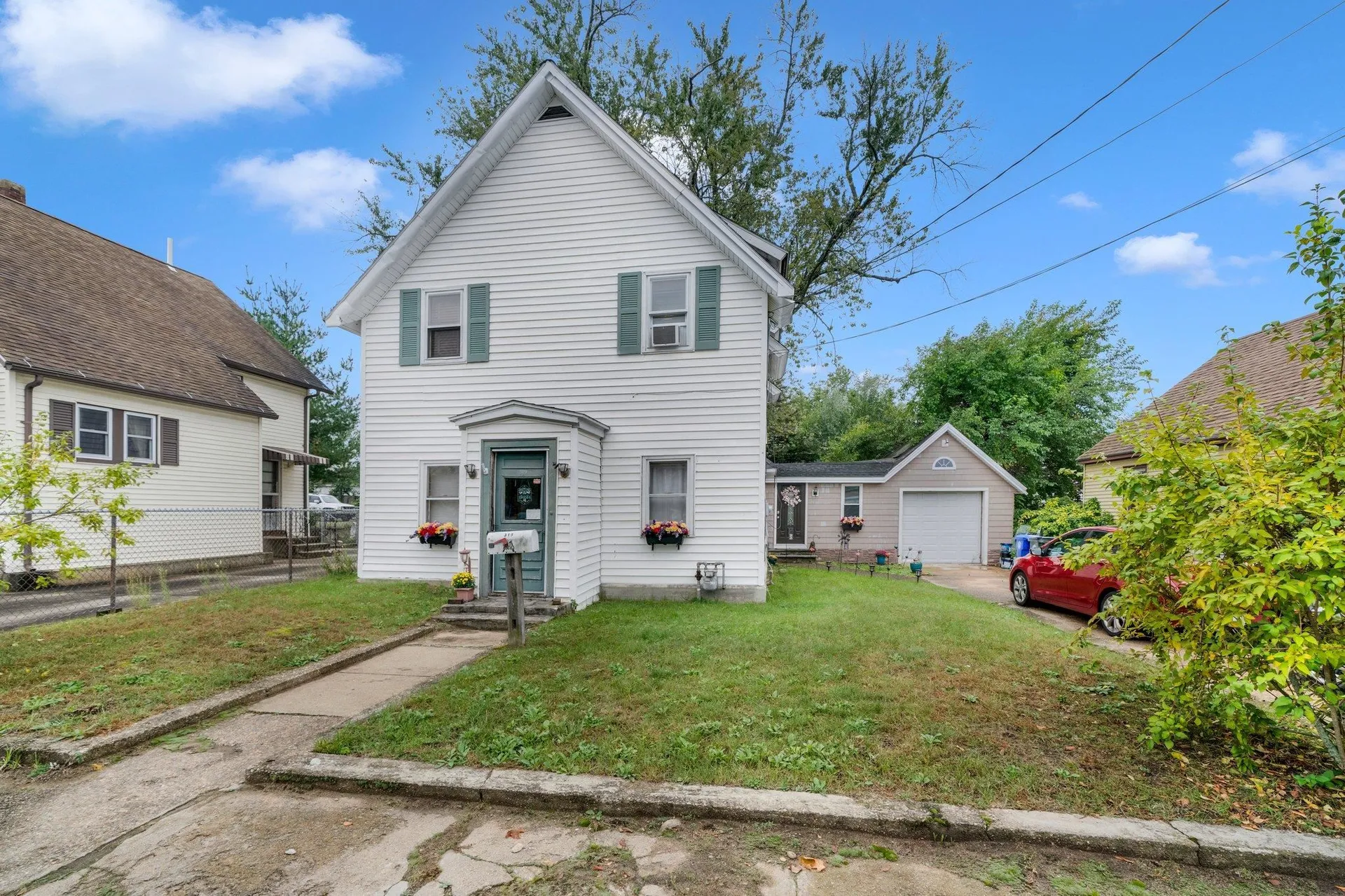 319 Shasta Street Manchester NH 03103