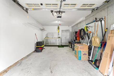 15 Eastwood Way Manchester NH 03109