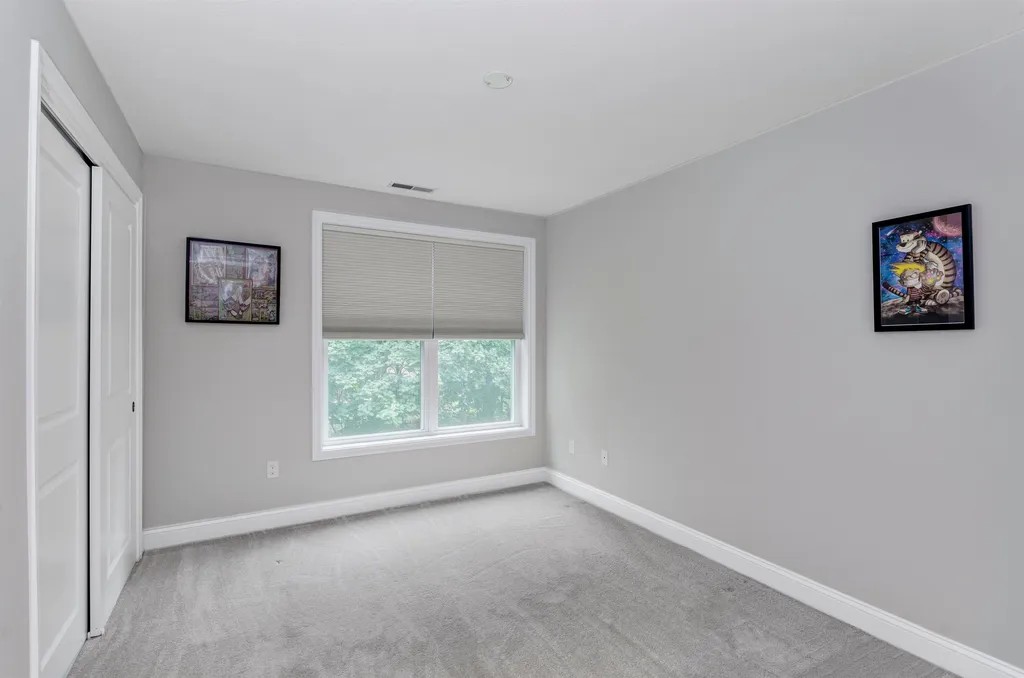 8 Bennett Street Nashua NH 03064