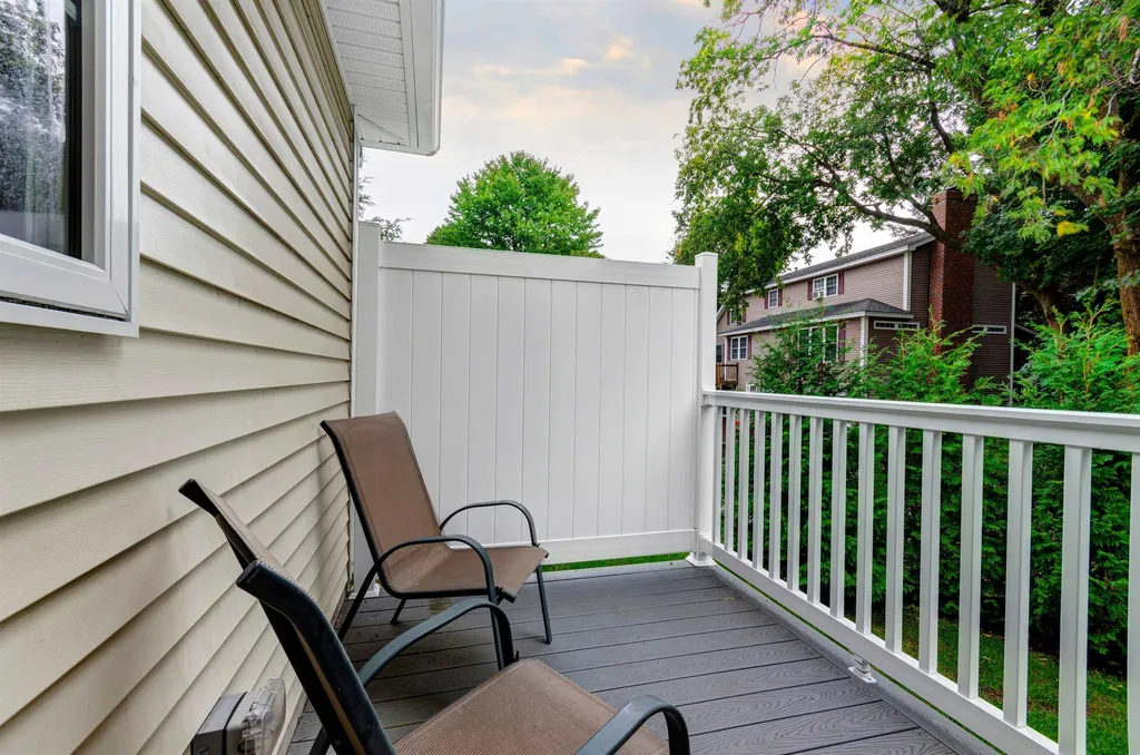 8 Bennett Street Nashua NH 03064