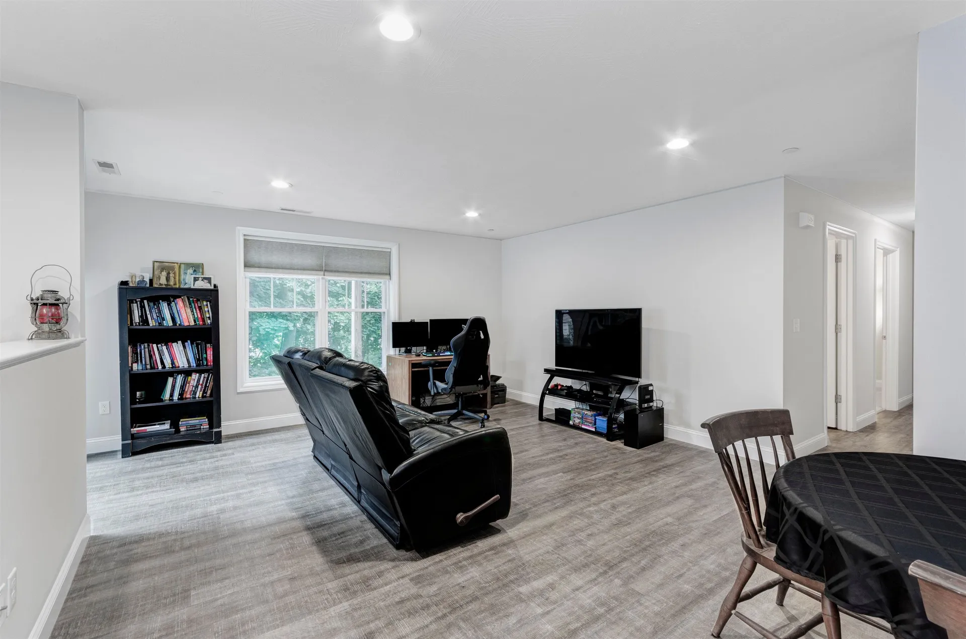 8 Bennett Street Nashua NH 03064