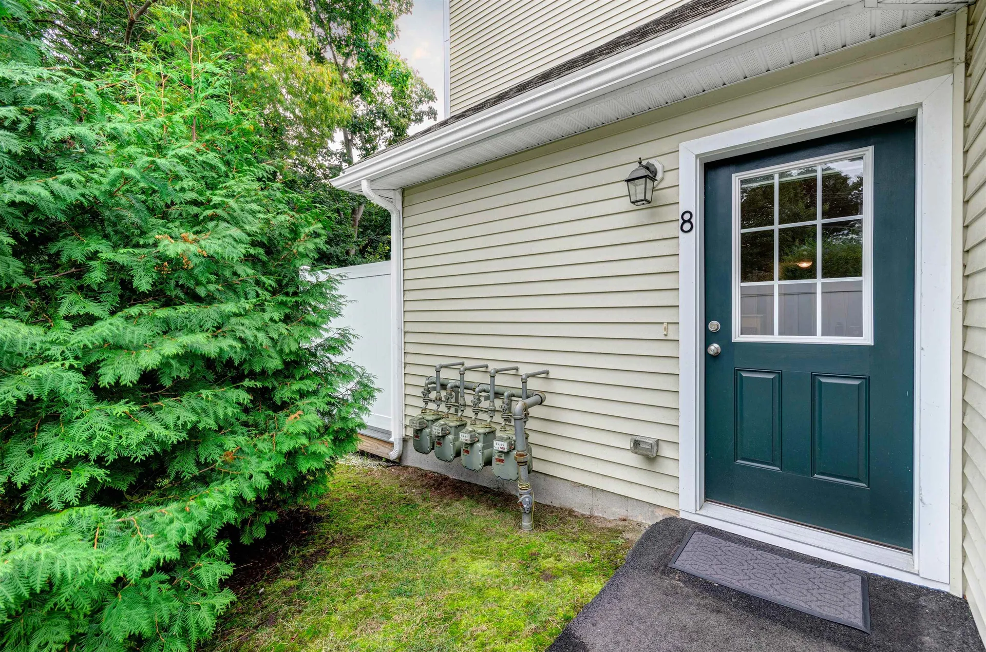 8 Bennett Street Nashua NH 03064