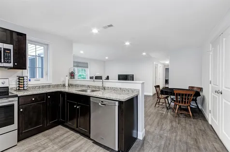 8 Bennett Street Nashua NH 03064