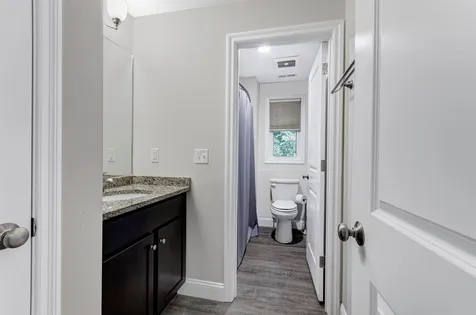 8 Bennett Street Nashua NH 03064