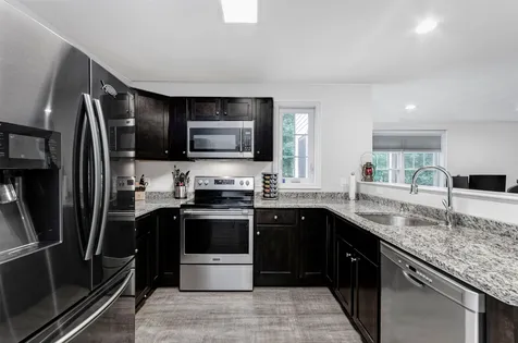 8 Bennett Street Nashua NH 03064