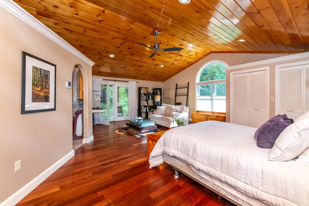 9 Oak Hill Lane Exeter NH 03833