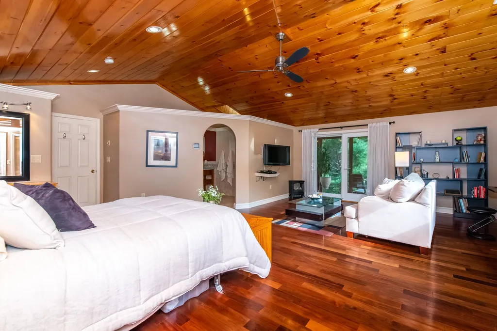 9 Oak Hill Lane Exeter NH 03833