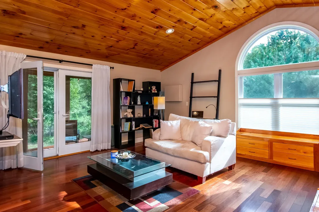 9 Oak Hill Lane Exeter NH 03833