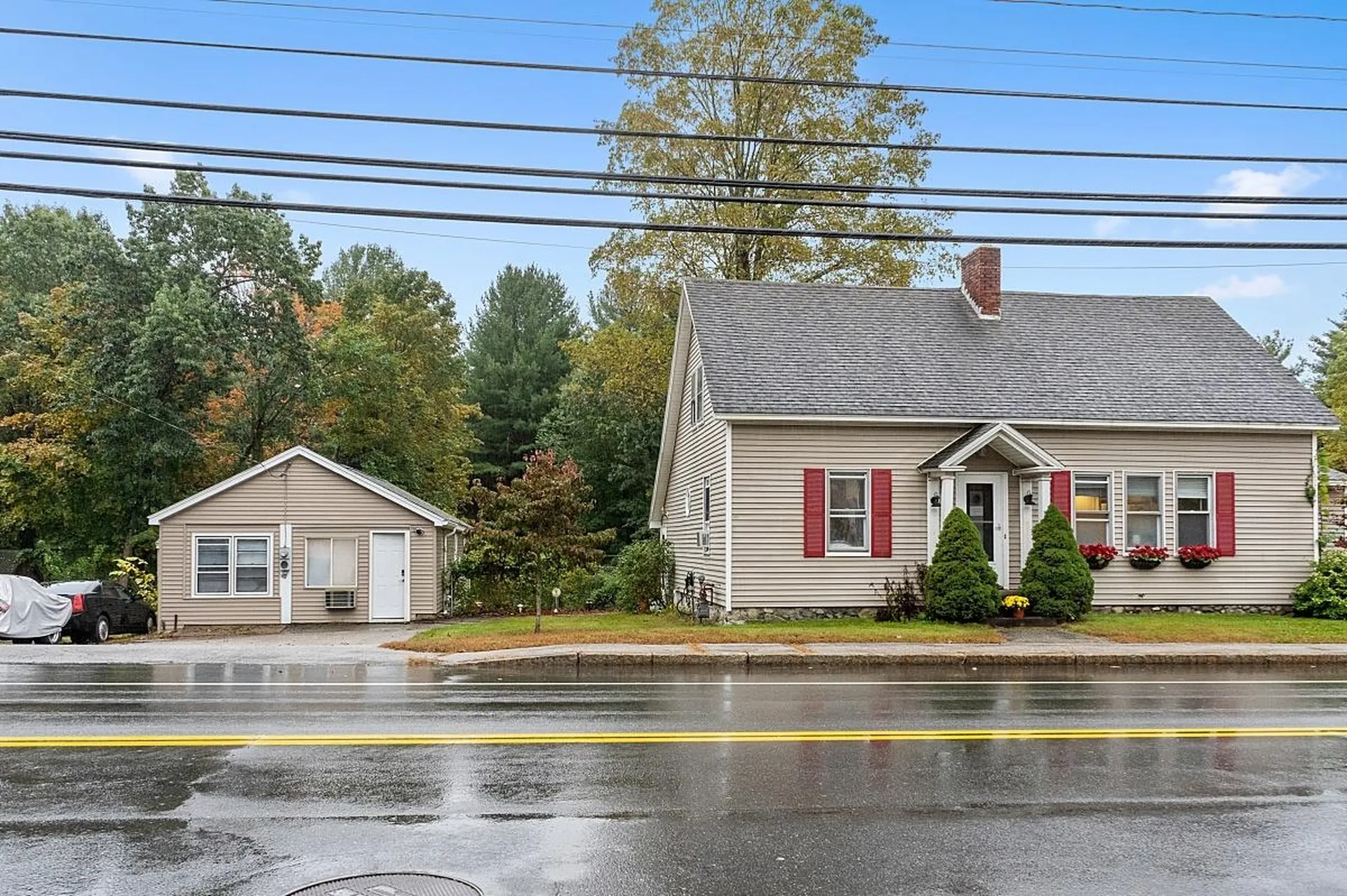 93 Central Street Hudson NH 03051