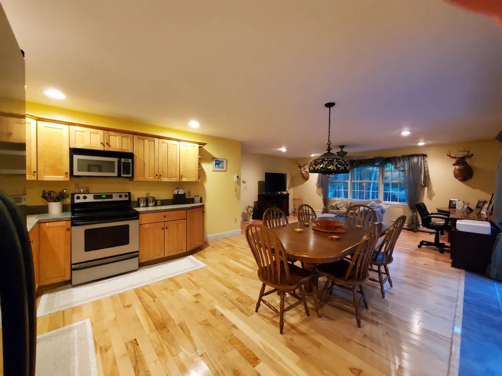 66 France Road Barrington NH 03825