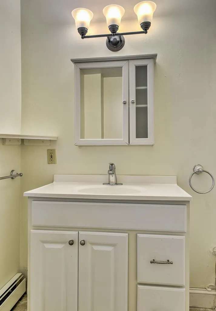 92 West Main Street Rindge NH 03461