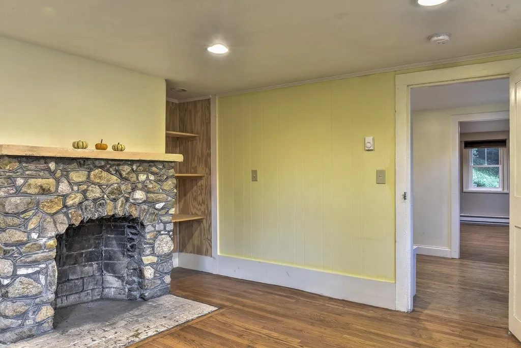 92 West Main Street Rindge NH 03461