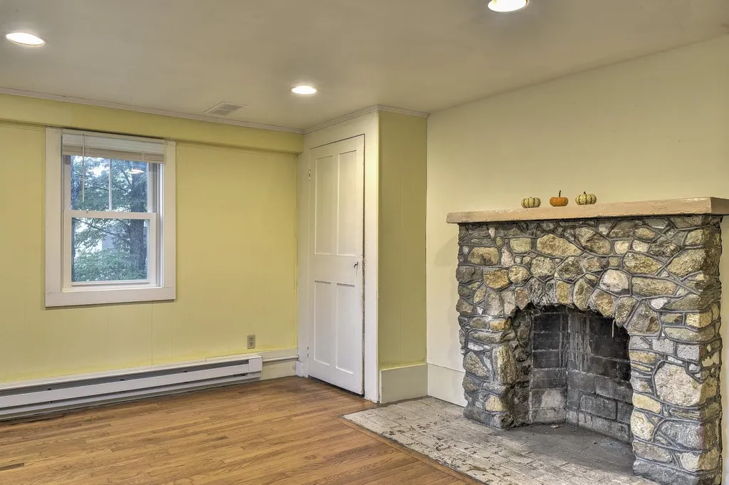 92 West Main Street Rindge NH 03461