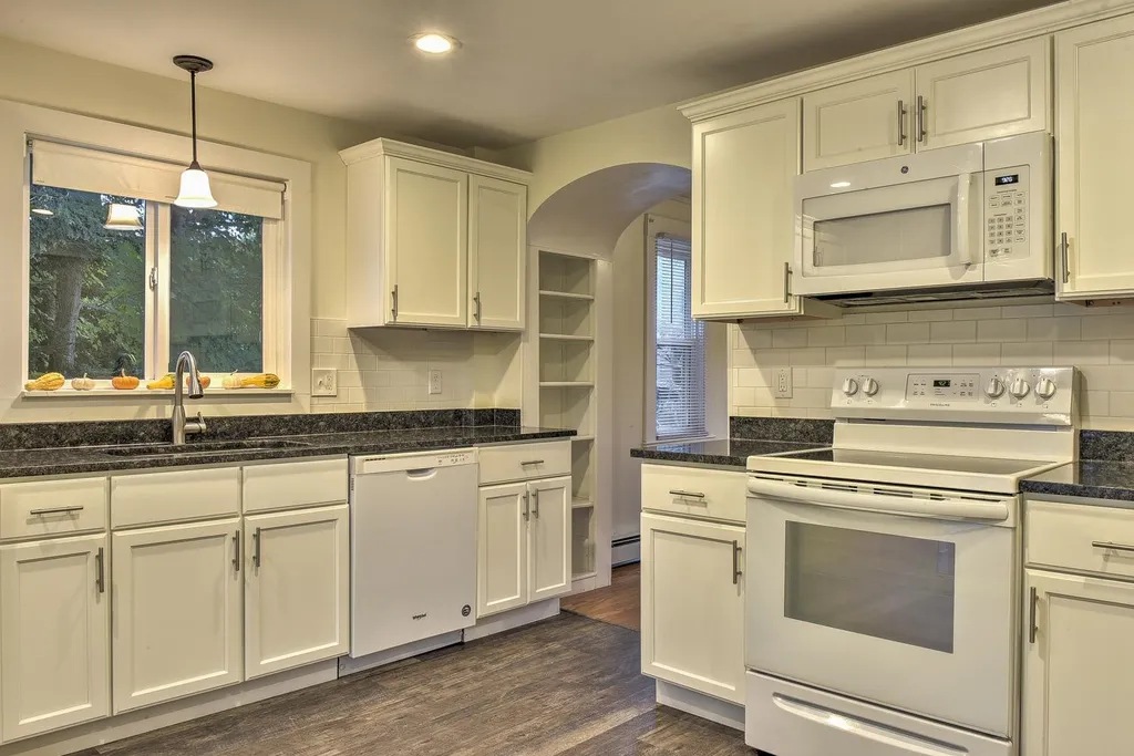 92 West Main Street Rindge NH 03461