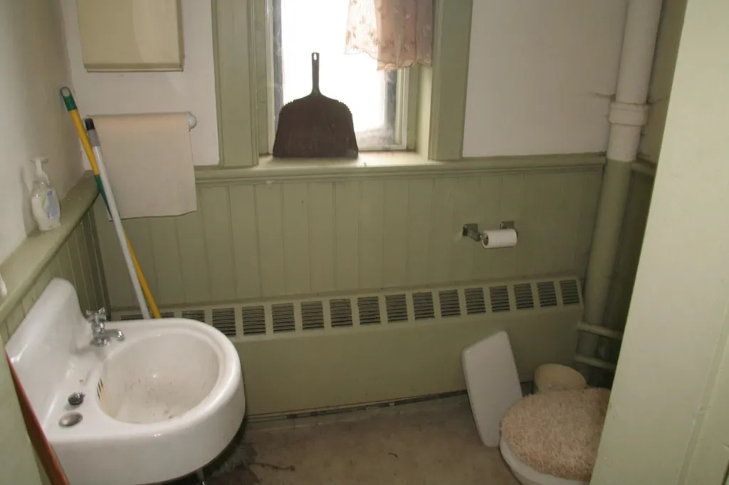 1274 Main Street St. Johnsbury VT 05819