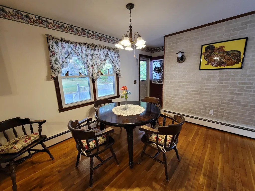 247 Cavendish Road Chester VT 05143