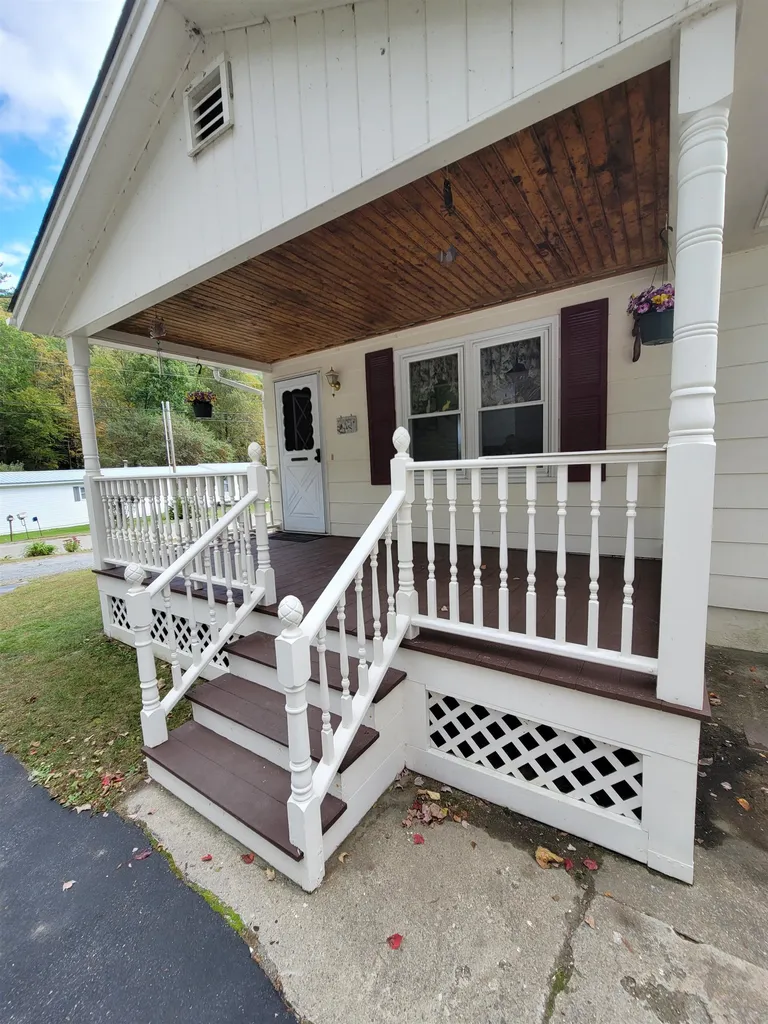 247 Cavendish Road Chester VT 05143