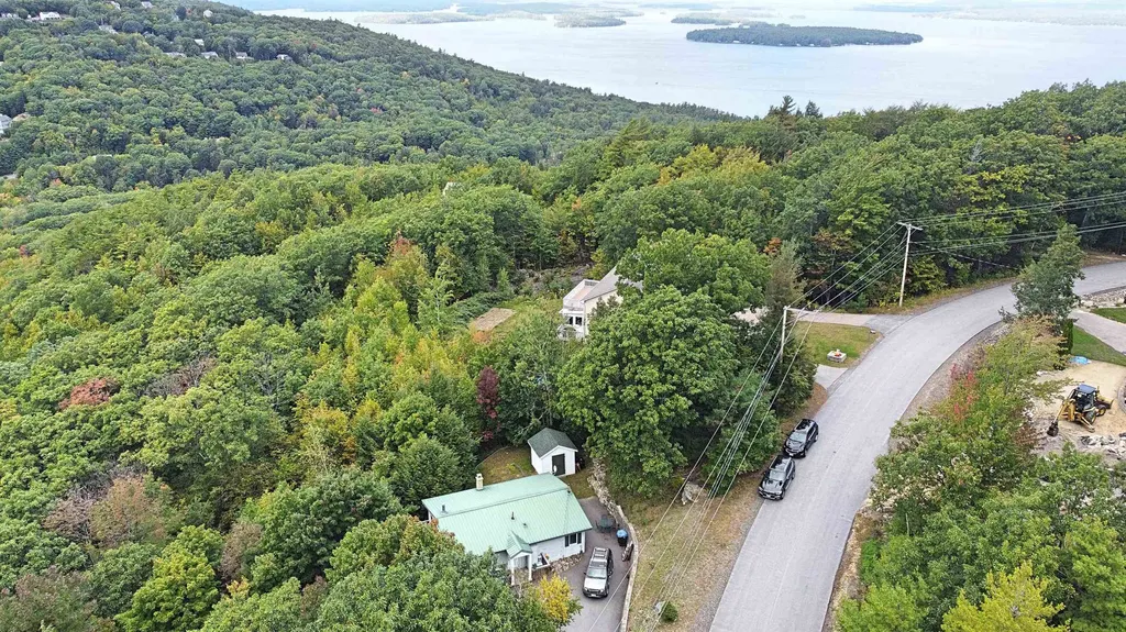 279 Mountain Drive Gilford NH 03249