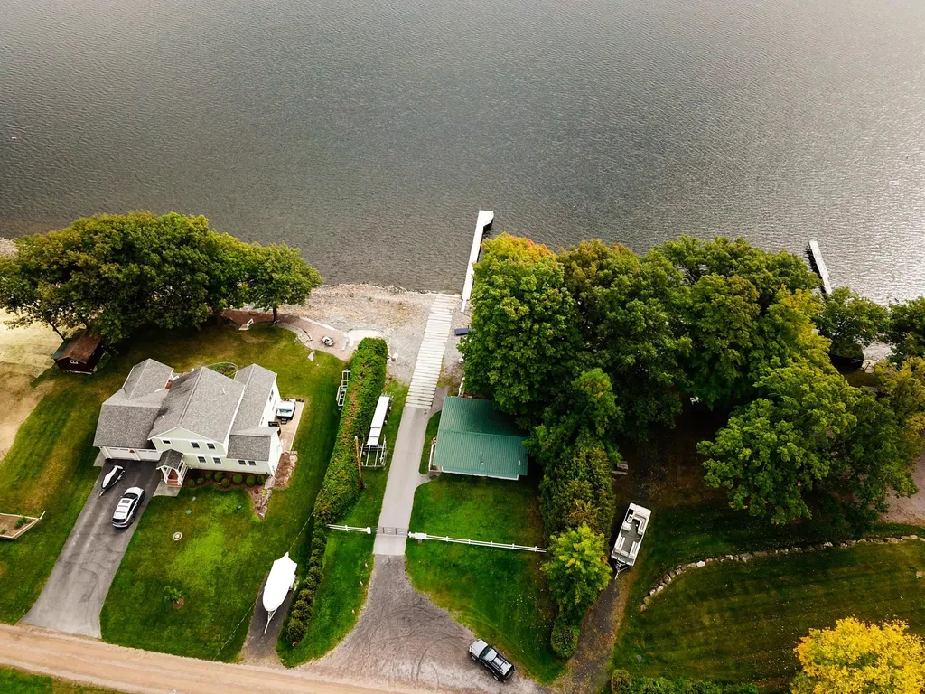 5 Lightning Road Grand Isle VT 05458