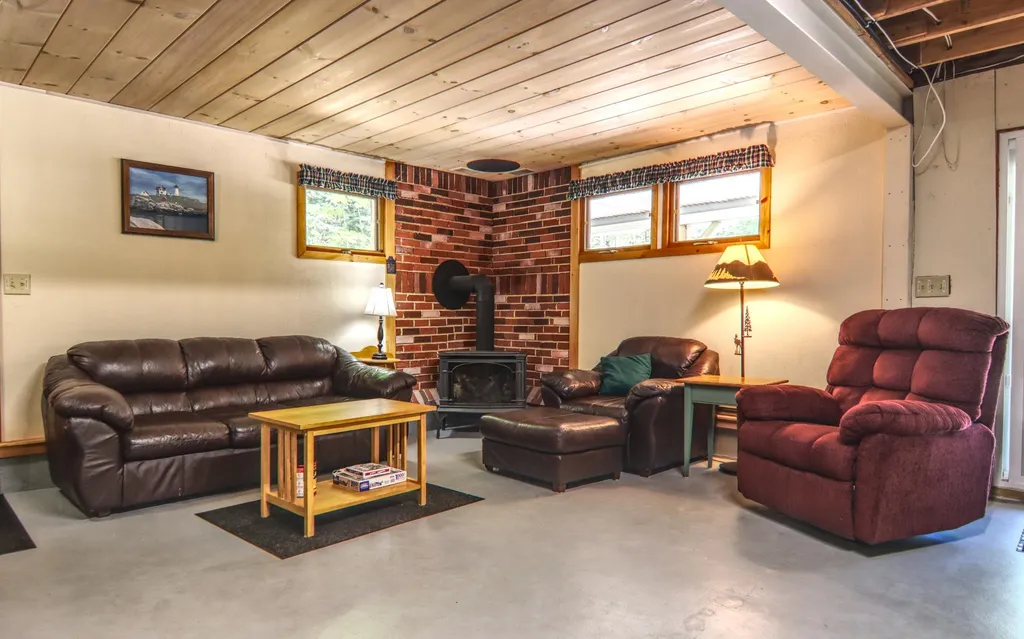 6 Kingswood Lane Moultonborough NH 03254