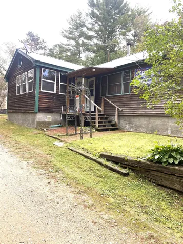 10 Pinecrest Road Deerfield NH 03037