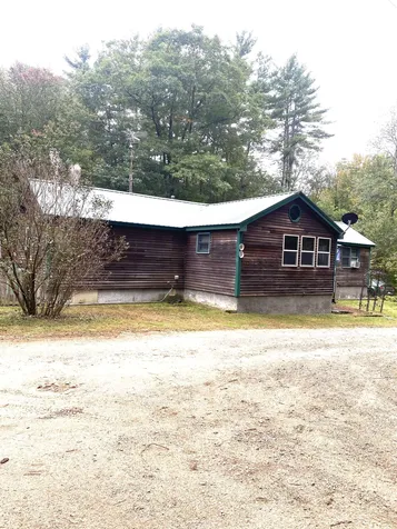 10 Pinecrest Road Deerfield NH 03037