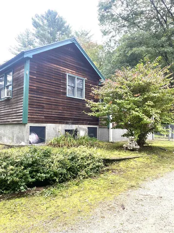 10 Pinecrest Road Deerfield NH 03037