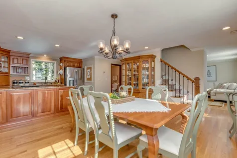 13 Henry Drive Hudson NH 03051