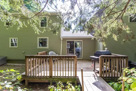 13 Henry Drive Hudson NH 03051