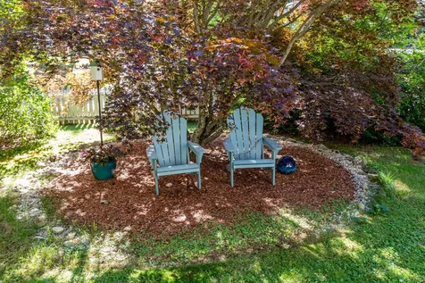 13 Henry Drive Hudson NH 03051