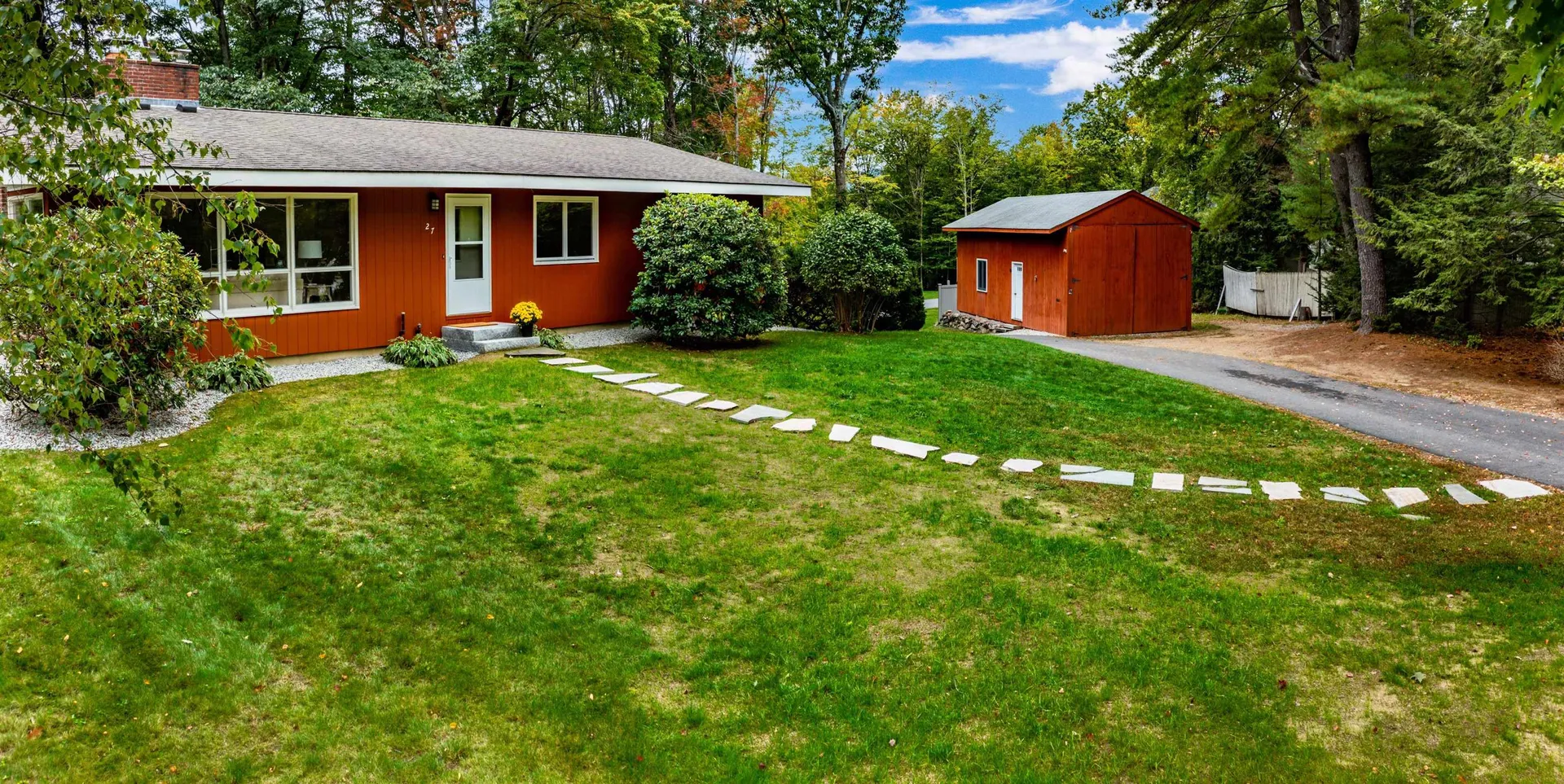 27 Lynnewood Road Laconia NH 03246