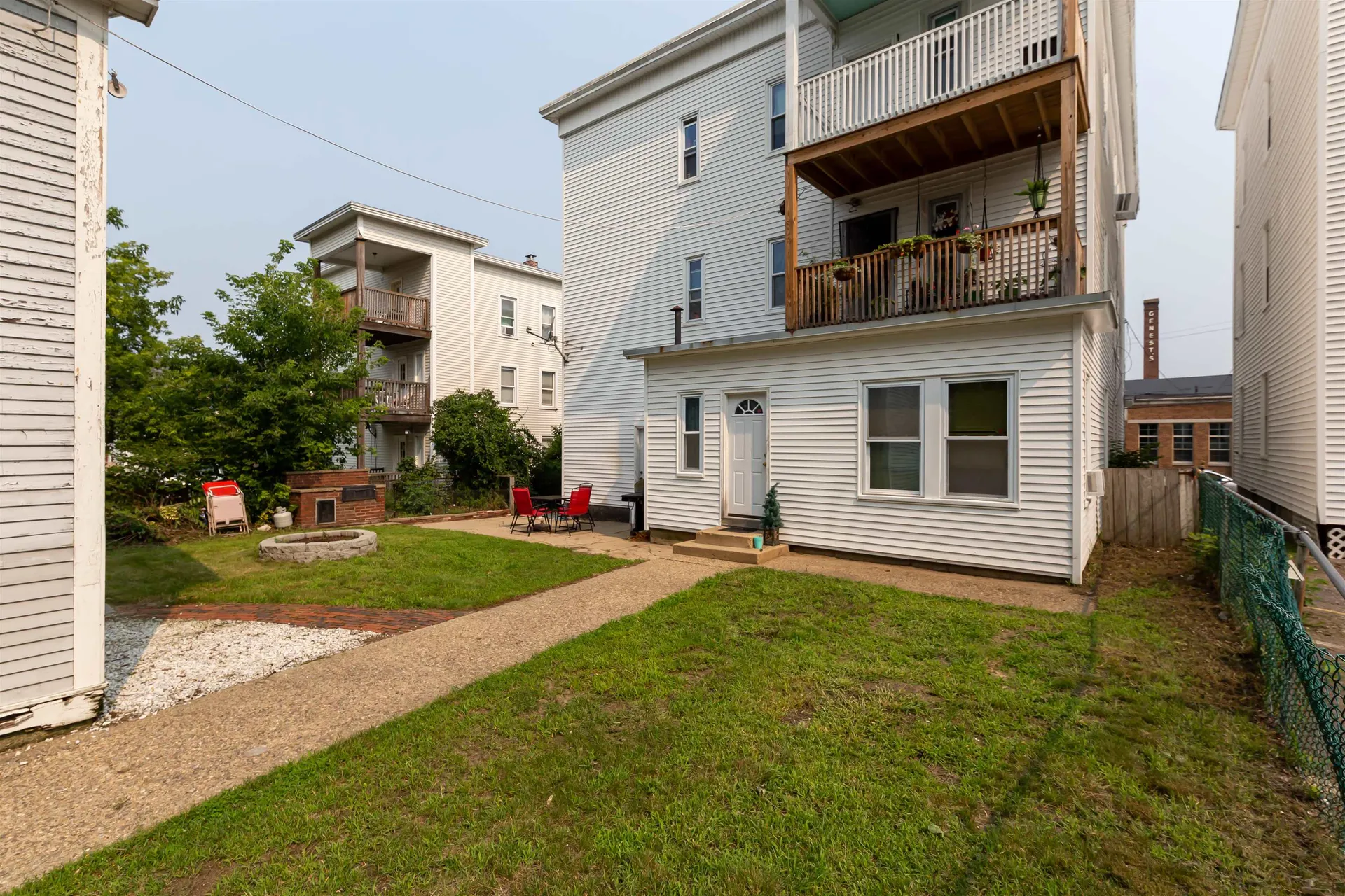 637 Harvard Street Manchester NH 03103