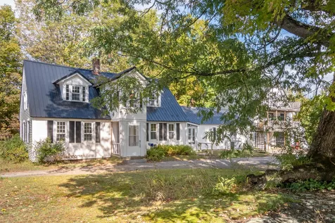 95 Plymouth Street Meredith NH 03253