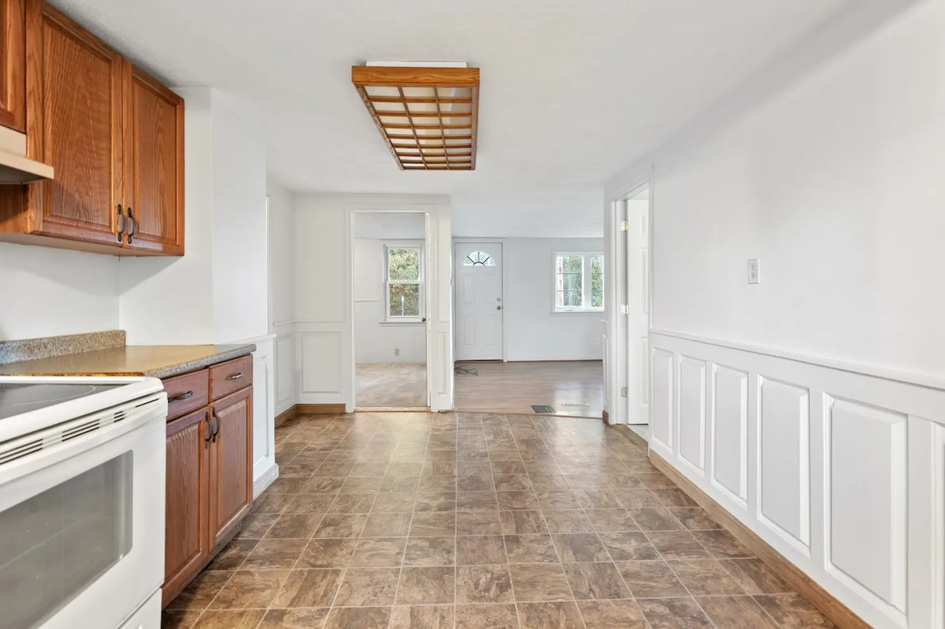 17 Henry Taylor Street Salem NH 03079