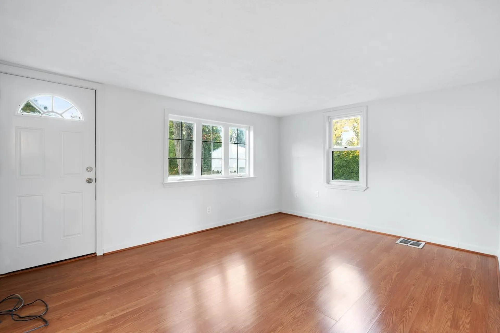 17 Henry Taylor Street Salem NH 03079