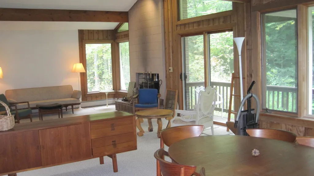 17 Foss Farm Road Durham NH 03824
