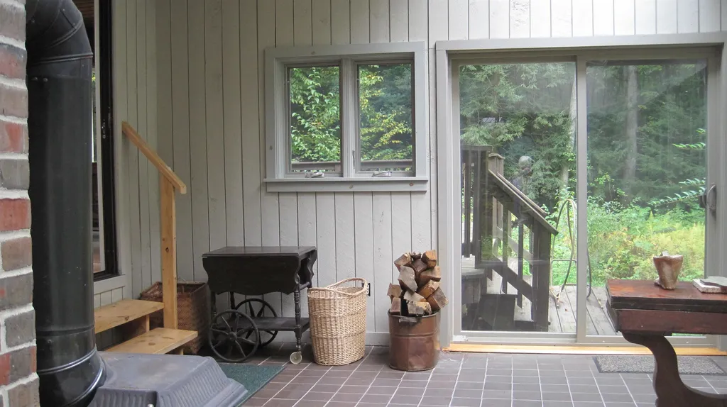 17 Foss Farm Road Durham NH 03824
