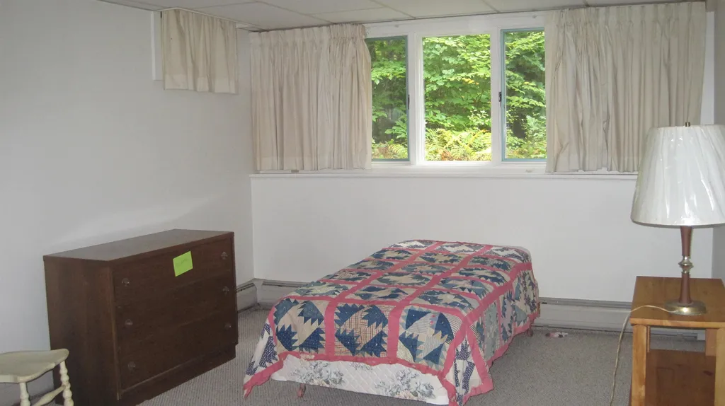 17 Foss Farm Road Durham NH 03824