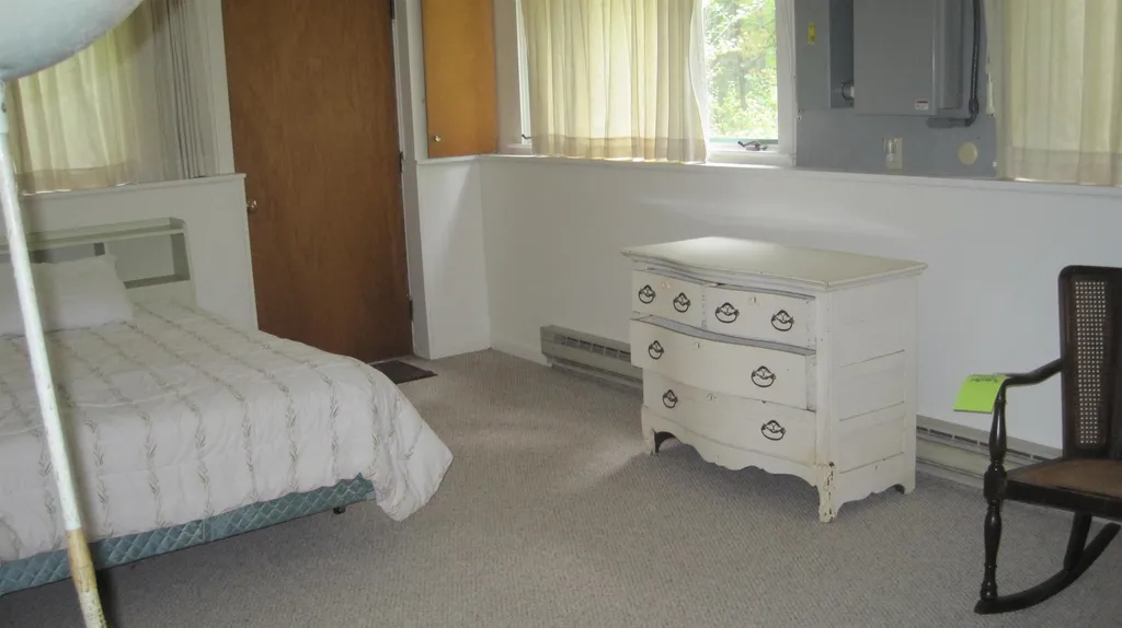 17 Foss Farm Road Durham NH 03824