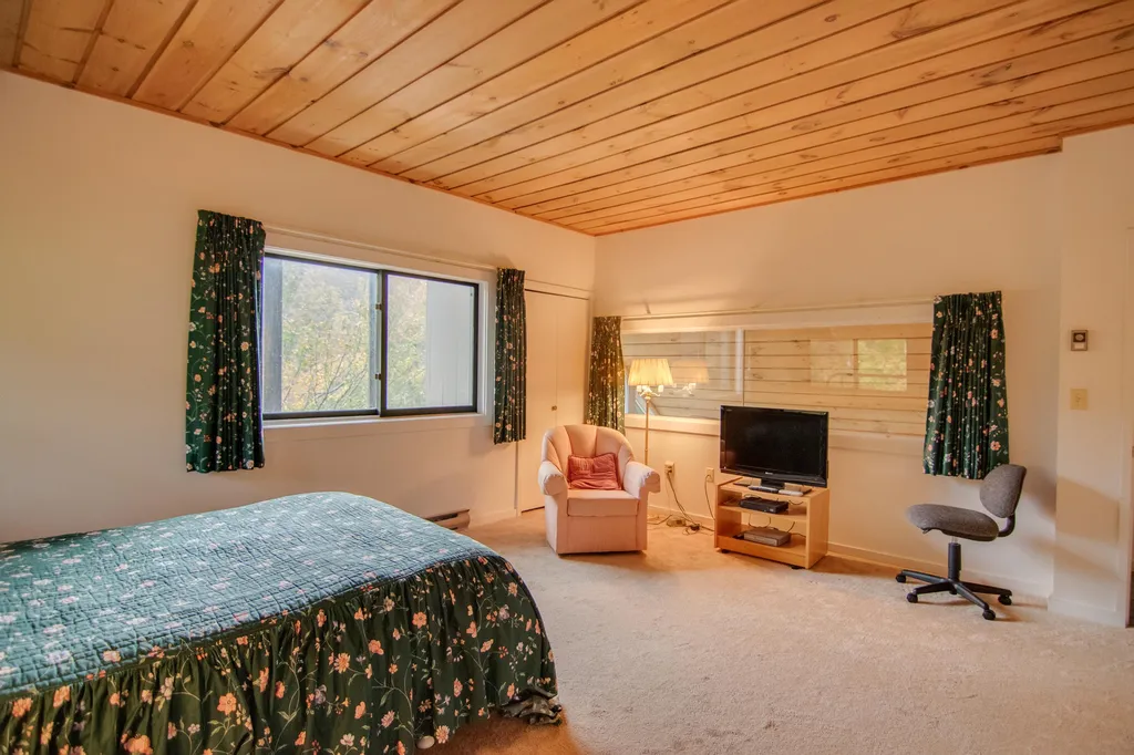 84a Coolidge Falls Road Lincoln NH 03252-1