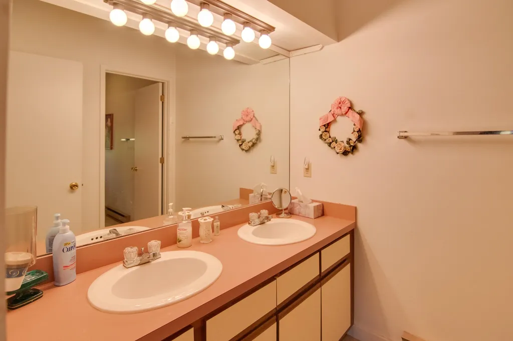 84a Coolidge Falls Road Lincoln NH 03252-1