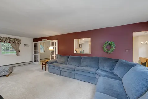 32 Golden Oaks Drive Salem NH 03079