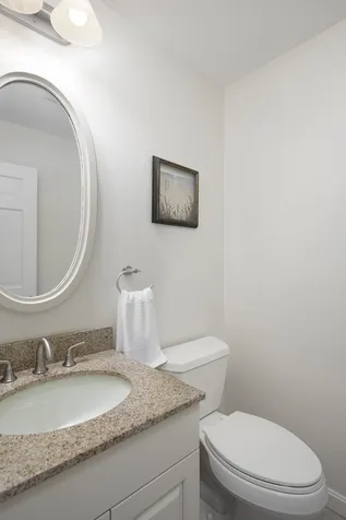 32 Golden Oaks Drive Salem NH 03079