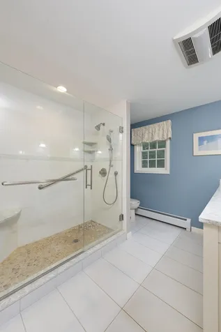 32 Golden Oaks Drive Salem NH 03079